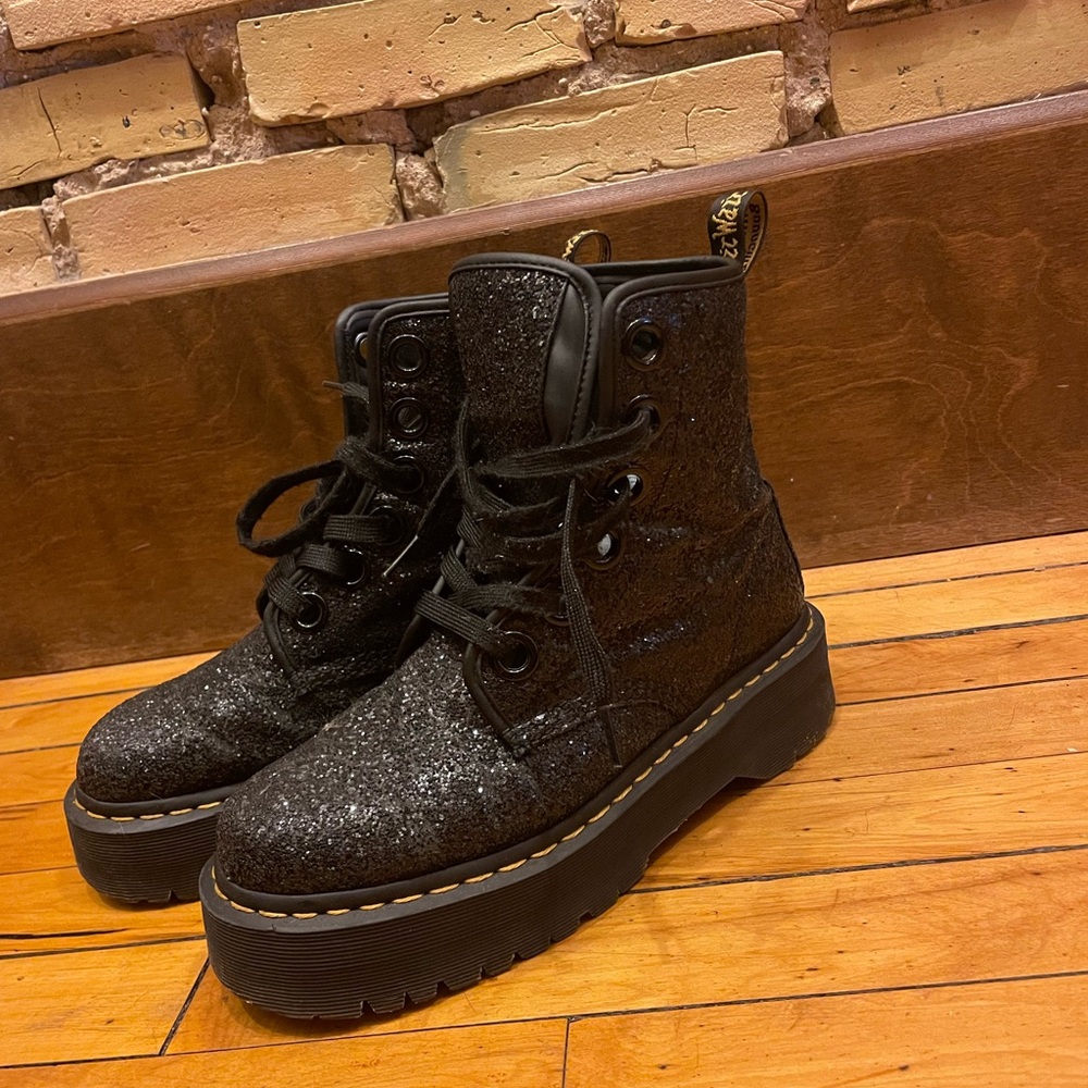 Dr. Martens Molly Glitter Boot